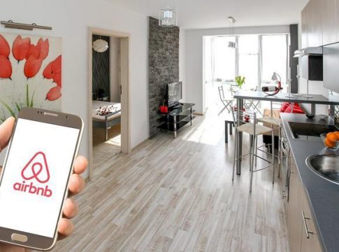 Θεσσαλία: Στις 7.961 ανέρχεται ο αριθμός των καταλυμάτων βραχυχρόνιας μίσθωσης