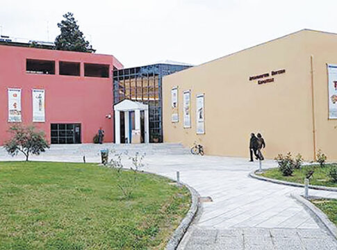 Παράταση συμβάσεων