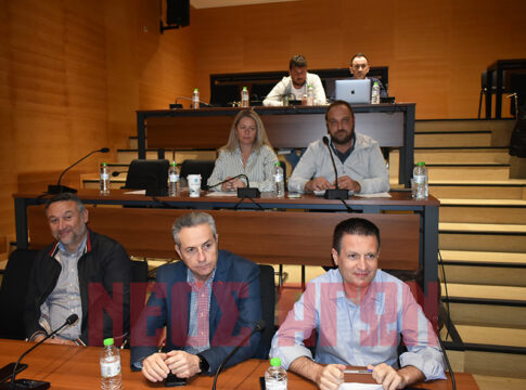 Δήμος Καρδίτσας: Ποδηλατόδρομοι, Χριστουγεννιάτικο πάρκο, μνημεία εθνικής αντίστασης στη συνεδρίαση λογοδοσίας