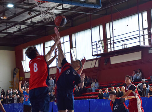 Νίκες για το 1ο ΓΕΛ Πειραματικού και το 2ο ΓΕΛ Καρδίτσας