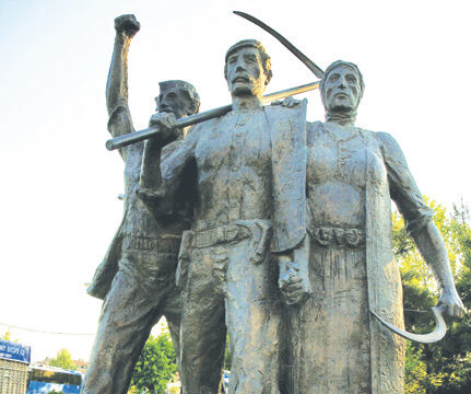 Η Καρδίτσα τιμά την 52η επ έτειο του Πολυτεχνείου