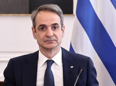Μητσοτάκης: 2 δισ. € τους επόμενους μήνες για στήριξη εισοδήματος – Έκτακτη ενίσχυση για κτηνοτρόφους που έχασαν ζώα