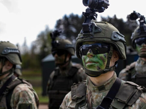 Γιατί η Ευρώπη μιλάει τόσο πολύ για πόλεμο: Η Βαλτική, το ΝΑΤΟ και οι μεγάλες προκλήσεις