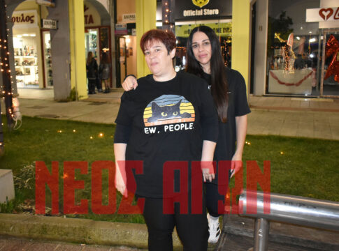 «Εσύ μπορείς να ζεσταθείς μόνο με μια γούνα;» (ΦΩΤΟ & ΒΙΝΤΕΟ)