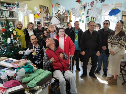 Στην παιδική βιβλιοθήκη του Παυσιλύπου οι νέοι του Κέντρου «Ορίζοντες»