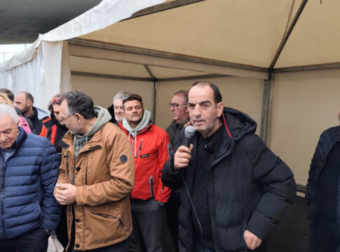 Αποκλεισμούς παρακαμπτηρίων και του λιμανιού του Βόλου αποφάσισαν οι Θεσσαλοί αγρότες