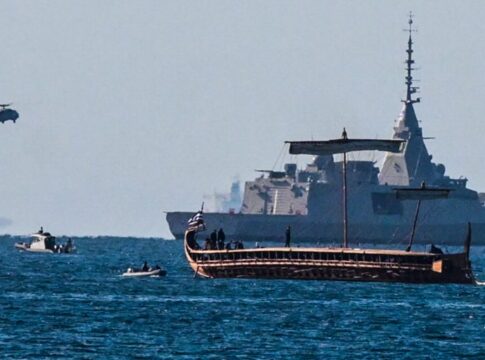 Με μεγαλοπρέπεια η υποδοχή της πρώτης φρεγάτας Belharra, «Κίμων» – Υλοποιείται το νέο δόγμα αποτροπής του Πολεμικού Ναυτικού