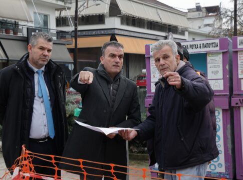 Δήμος Λαρισαίων: Φανάρια στη συμβολή των οδών Καραολή-Δημητρίου και 1ης Μεραρχίας στη Νεάπολη