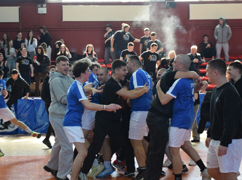 Πρωταθλήτρια Θεσσαλίας η ομάδα Χάντμπολ του 2ου ΓΕΛ Καρδίτσας