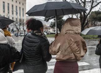 Εκτακτο δελτίο της ΕΜΥ: Πορτοκαλί προειδοποίηση με ισχυρές καταιγίδες από απόψε -Σε ποιες περιοχές