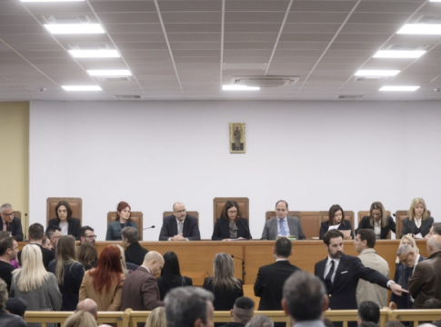 Διεκόπη για 1η Απριλίου η δίκη για τα Τέμπη