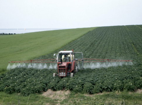 ΔΑΟ Π.Ε. Καρδίτσας: Χρήση γεωργικών φαρμάκων εντός οικισμών και λοιπών ειδικών περιοχών