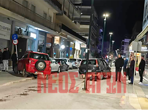 Σύγκρουση οχημάτων στο κέντρο της Καρδίτσας