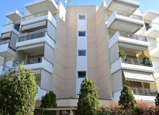 Γυναίκα στο Μαρούσι έπεσε από τον 4ο, προσγειώθηκε στον 3ο, ανέβηκε και ξαναέπεσε