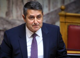 Ο Γιώργος Μυλωνάκης λιποθύμησε στο Μαξίμου, μεταφέρθηκε στον «Ευαγγελισμό»