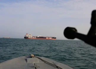 Μέση Ανατολή: Διπλωματικό παζάρι για τα πυρηνικά και τα παγωμένα κεφάλαια εν μέσω έντασης στο Ορμούζ