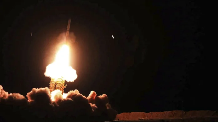 iran_hits_new_mk