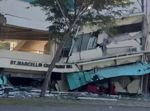 Σεισμός 7,8 Ρίχτερ με νεκρούς και τραυματίες συγκλόνισε τις Φιλιππίνες