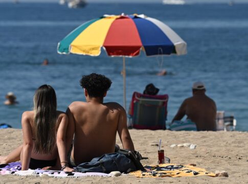 Ξεκινά ο πρώτος μίνι καύσωνας -Οι περιοχές που θα βρεθούν στο «κόκκινο», η πρόγνωση Καντερέ