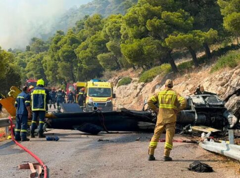 Σύγκρουση ελικοπτέρων στην Ψάθα: Νεκροί ένας Έλληνας και ένας Ρουμάνος, δύο διασωθέντες