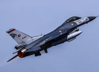 Δύο εμπλοκές με οπλισμένα F-16 πάνω από το Αιγαίο και 10 παραβιάσεις του εναέριου χώρου