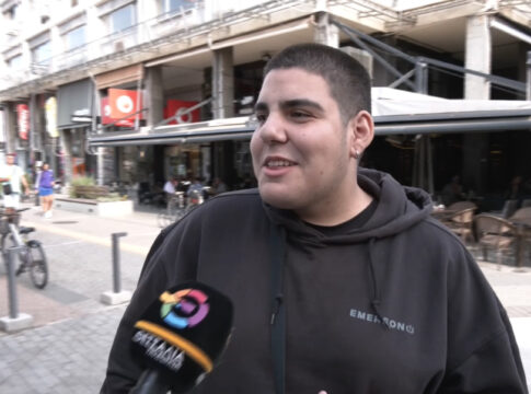 Θέμα ημέρας : Φρένο στα μέσα κοινωνικής δικτύωσης σε παιδία κάτω των 15 ετών προωθεί η Ε.Ε. Πως το σχολιάζετε;