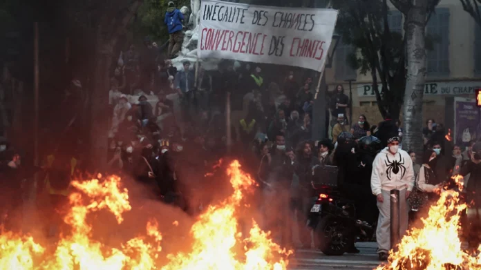 france-protest-mak