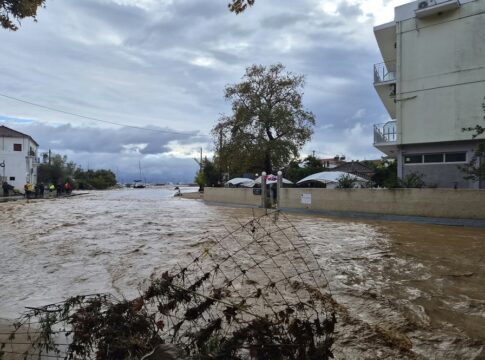 Νότιο Πήλιο: Μετρούν τις πληγές τους μετά τις πλημμύρες