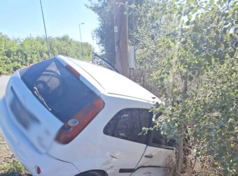 Νεκρός οδηγός ΙΧ σε τροχαίο δυστύχημα έξω από τους Σοφάδες