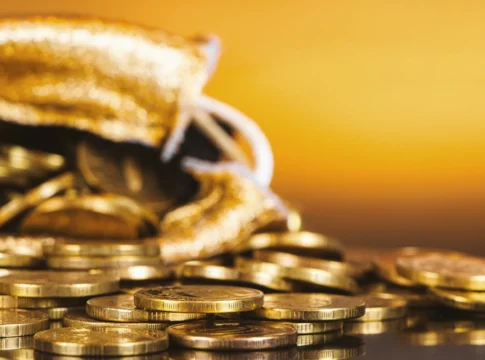 Λεία €4,7 εκατ.: Άρπαξαν 4.766 λίρες και χρυσαφικά από ηλικιωμένη με το κόλπο «είμαστε από τη ΔΕΗ Θεσσαλονίκης»